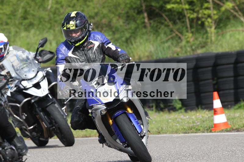 Archiv-2025/10 23.04.2025 Cornu Master School ADR/gruen-vert/37